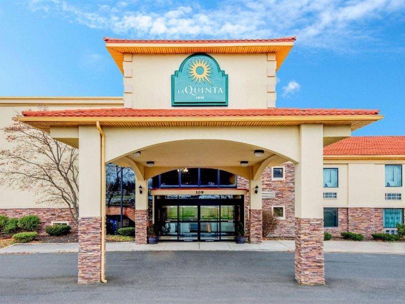 La Quinta Inn By Wyndham West Long Branch Dış mekan fotoğraf