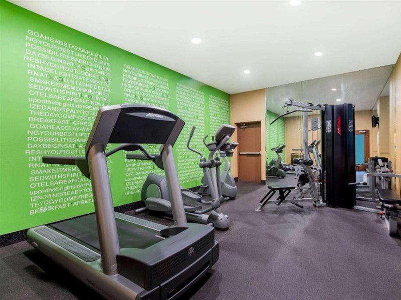 La Quinta Inn By Wyndham West Long Branch Nj Shore Area Dış mekan fotoğraf
