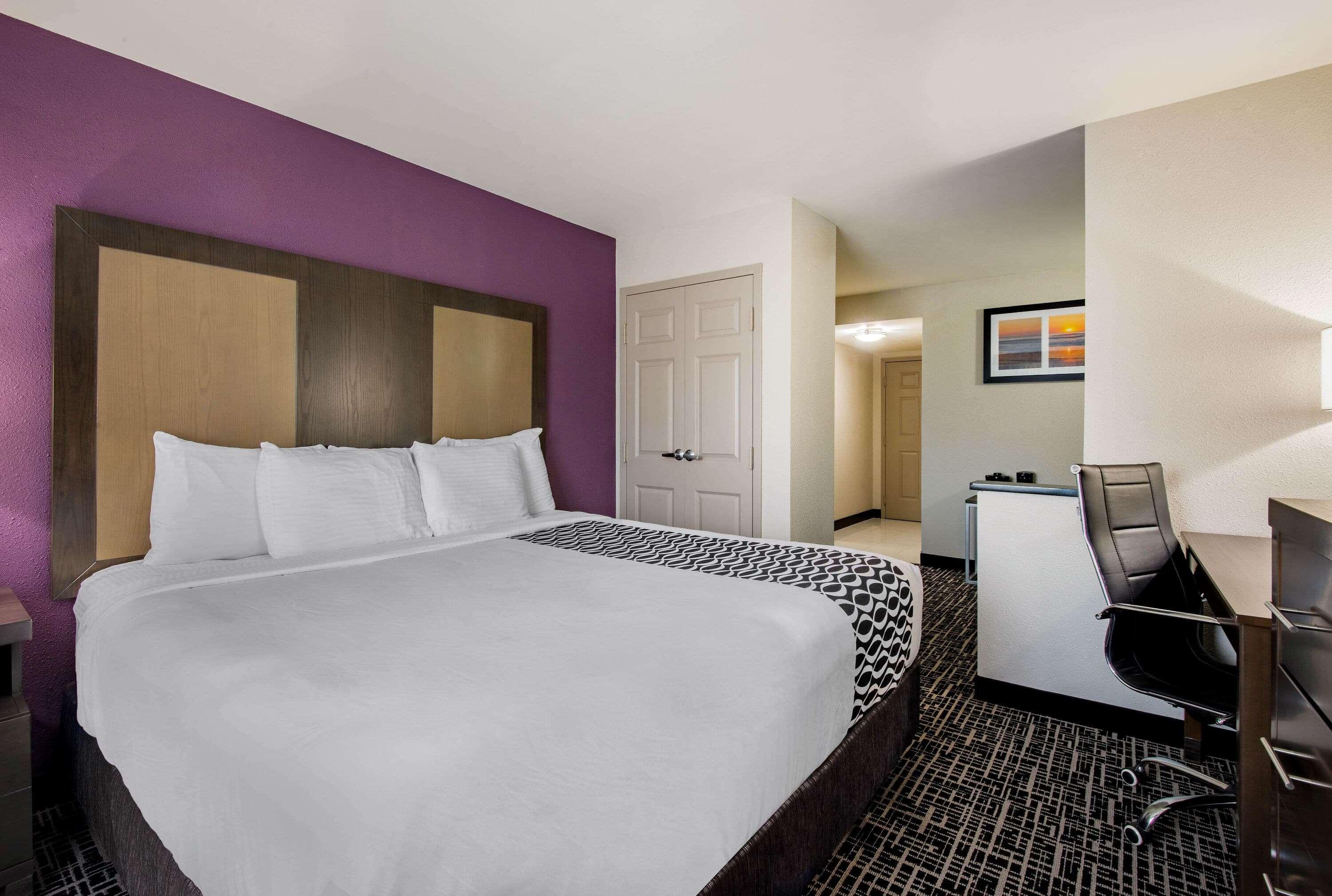 La Quinta Inn By Wyndham West Long Branch Nj Shore Area Dış mekan fotoğraf